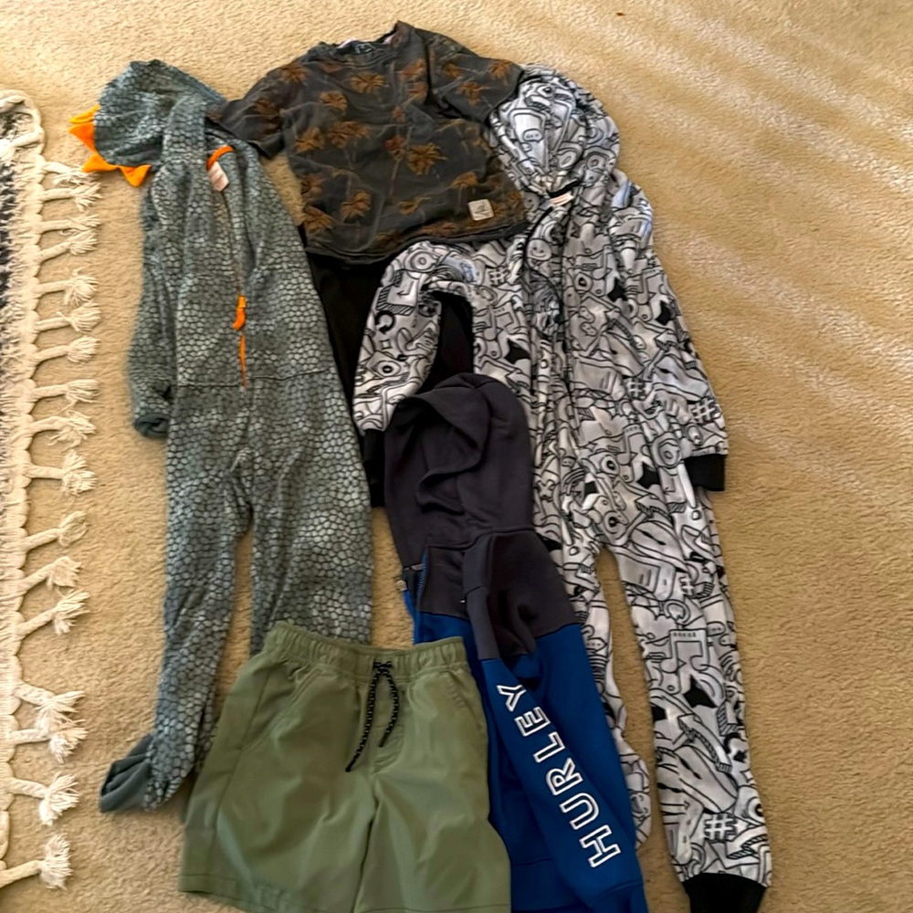 Boy clothes pack